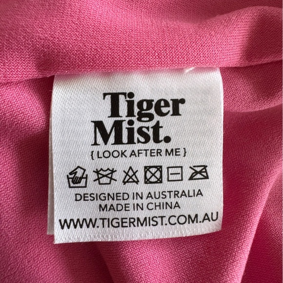 Tiger Mist chic pink mini dress ruched small cocktail party open back sleeveless - Picture 10 of 11